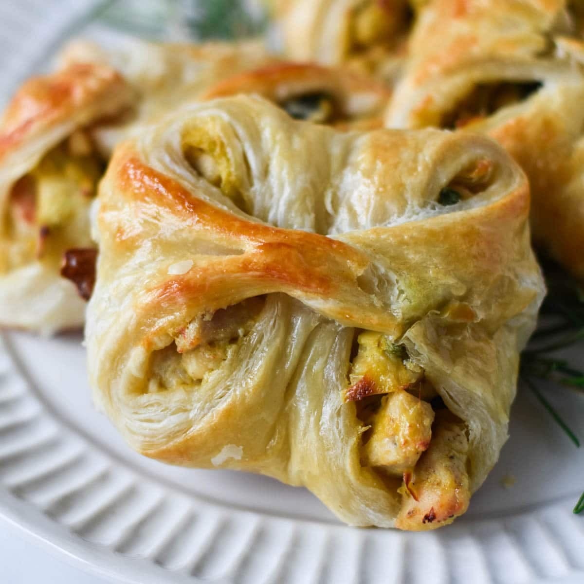 Chicken Puff (1 pc)